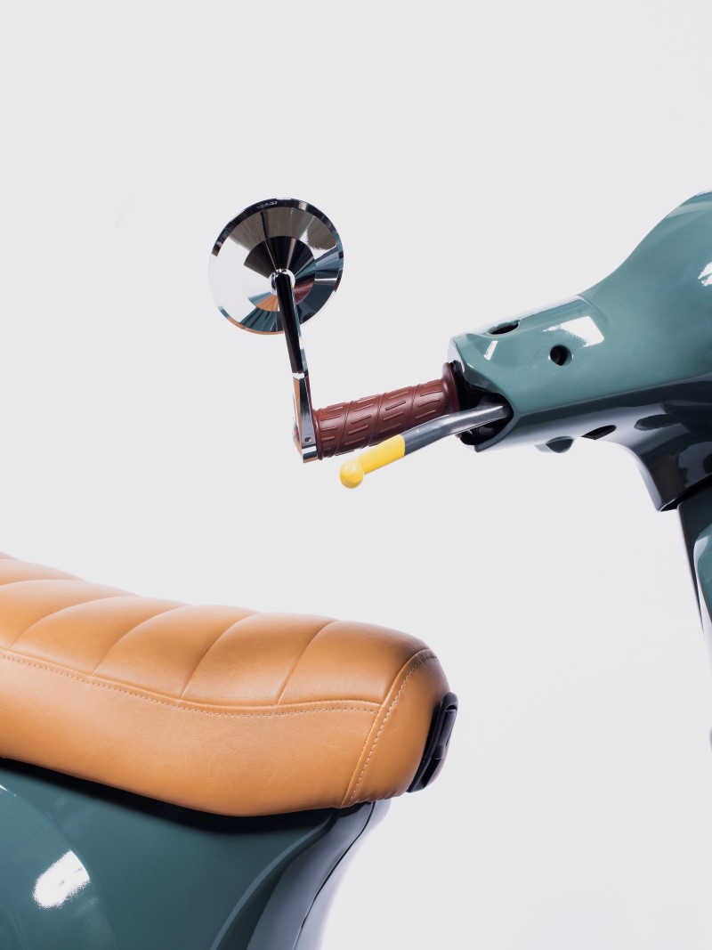 5_DAVID CAON, Transformed Yael Stone&rsquo;s 2008 Vespa LX125