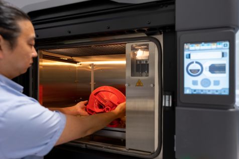 Removing parts from the Stratasys Fortus 450mc