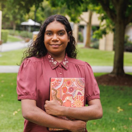 Aboriginal woman_500x500.jpg