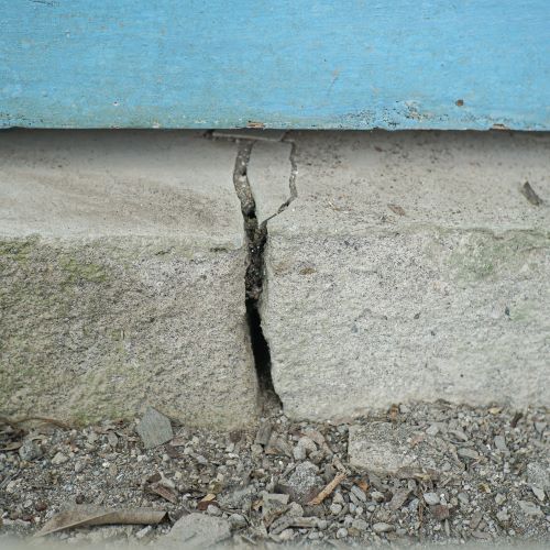 Cracked foundations_500x500.jpg